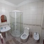 New In The Center 아파트 Shkodër